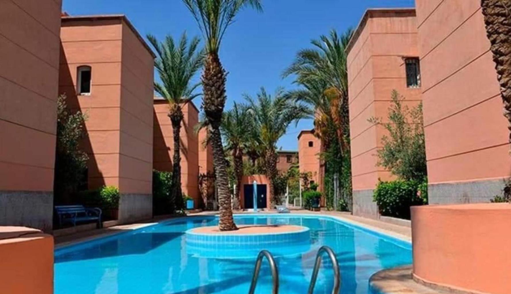 Riad Nezha Avec Jacuzzi Et 3 Piscines Au Coeur De Marrakesh Bagian luar foto