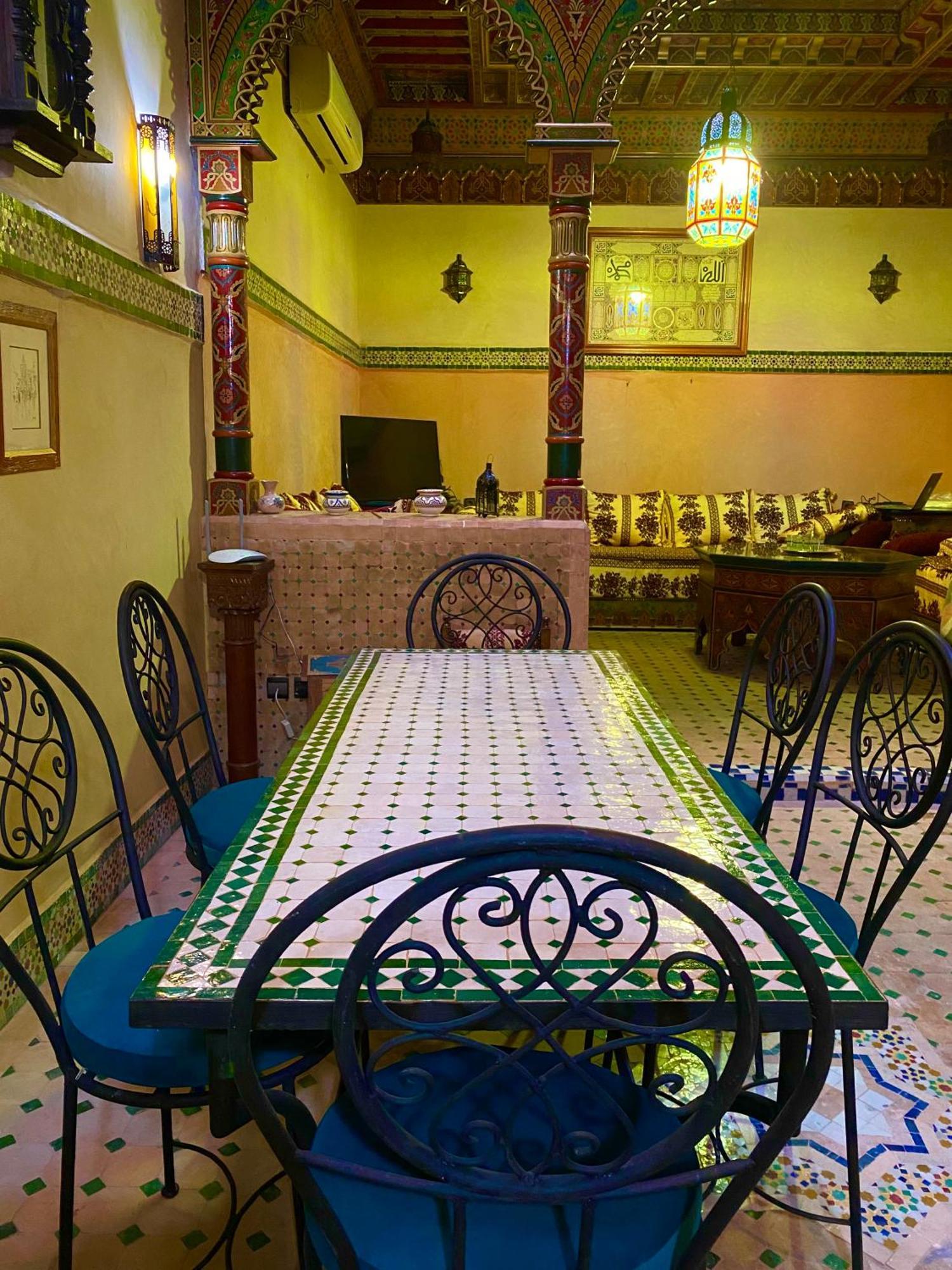 Riad Nezha Avec Jacuzzi Et 3 Piscines Au Coeur De Marrakesh Bagian luar foto