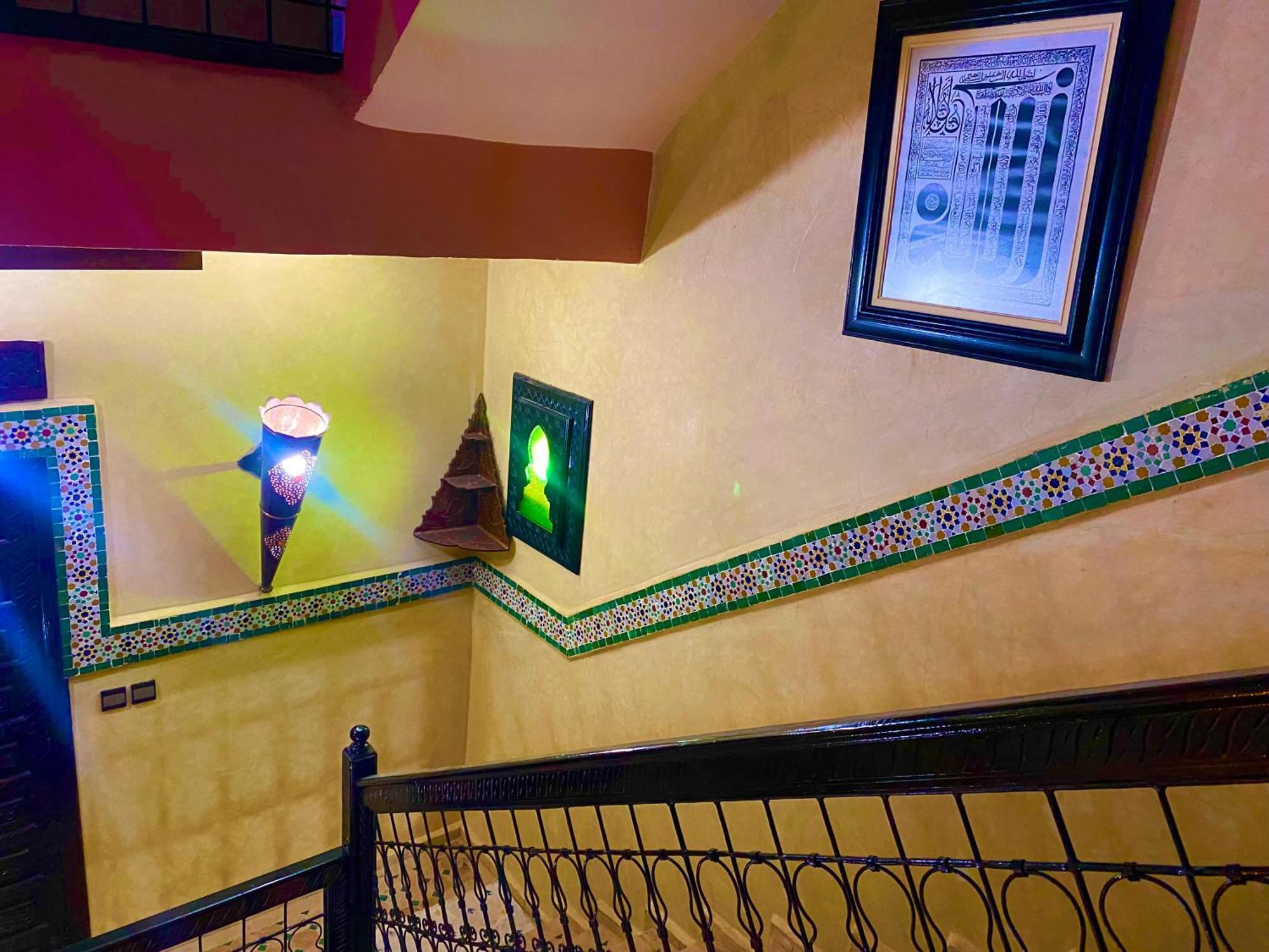 Riad Nezha Avec Jacuzzi Et 3 Piscines Au Coeur De Marrakesh Bagian luar foto