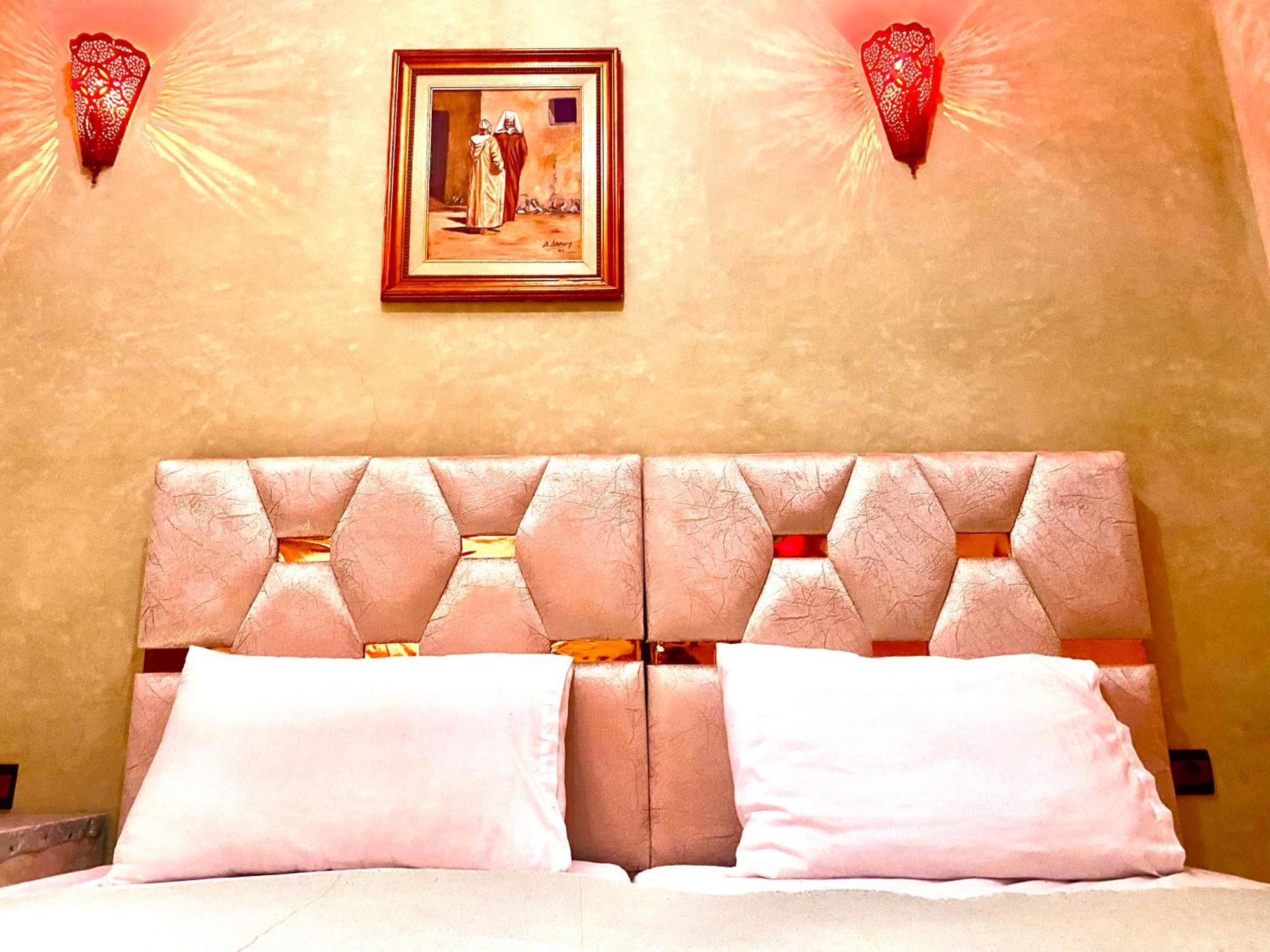Riad Nezha Avec Jacuzzi Et 3 Piscines Au Coeur De Marrakesh Bagian luar foto