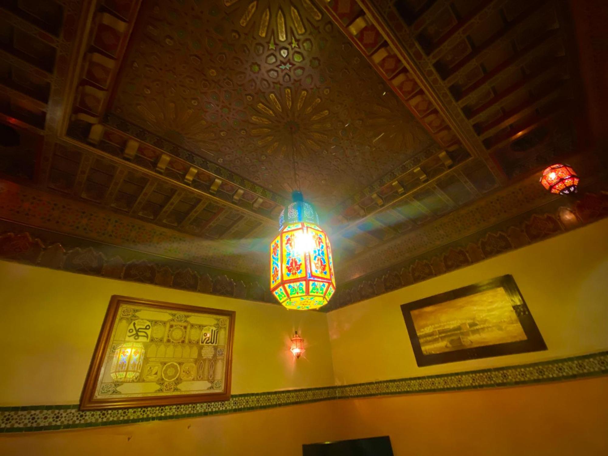 Riad Nezha Avec Jacuzzi Et 3 Piscines Au Coeur De Marrakesh Bagian luar foto
