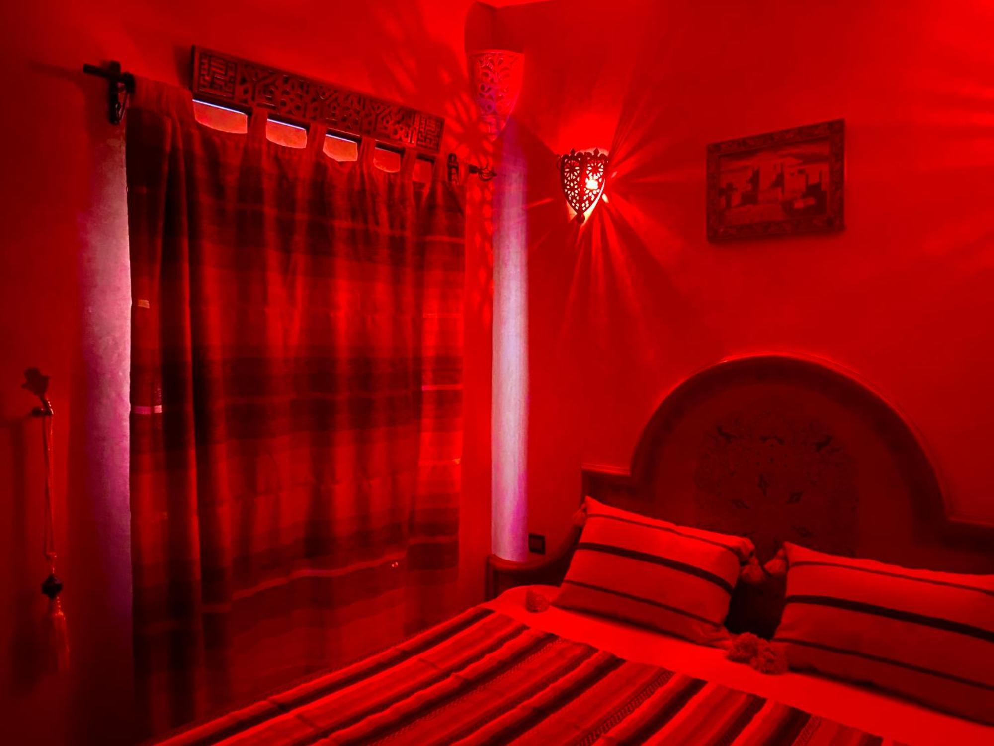 Riad Nezha Avec Jacuzzi Et 3 Piscines Au Coeur De Marrakesh Bagian luar foto
