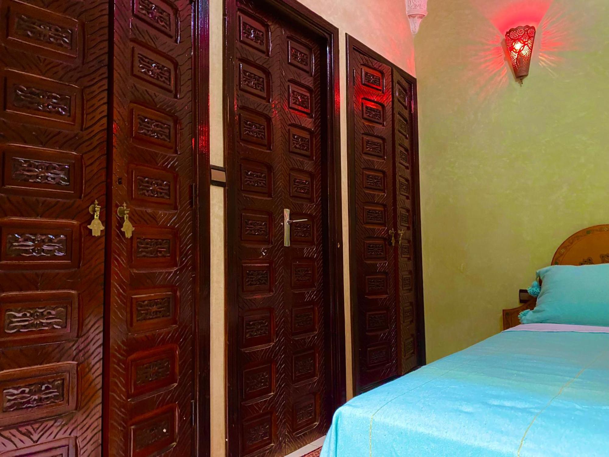 Riad Nezha Avec Jacuzzi Et 3 Piscines Au Coeur De Marrakesh Bagian luar foto