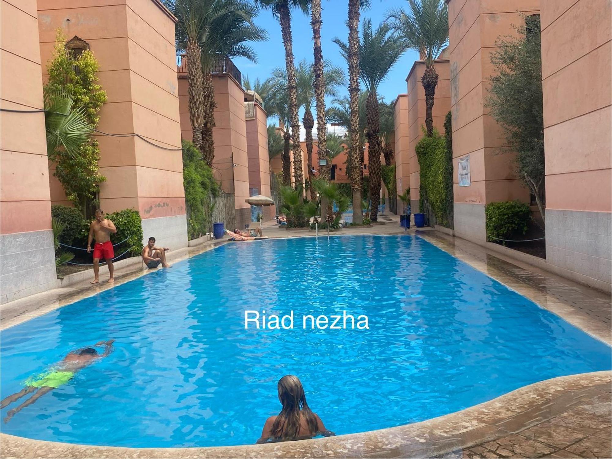 Riad Nezha Avec Jacuzzi Et 3 Piscines Au Coeur De Marrakesh Bagian luar foto