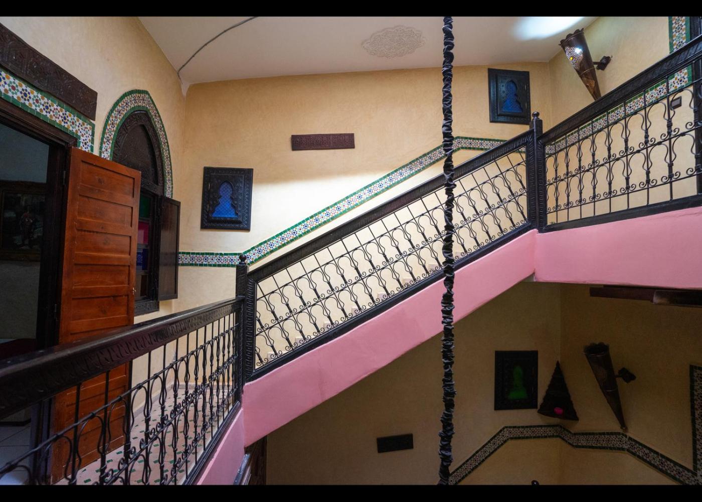 Riad Nezha Avec Jacuzzi Et 3 Piscines Au Coeur De Marrakesh Bagian luar foto